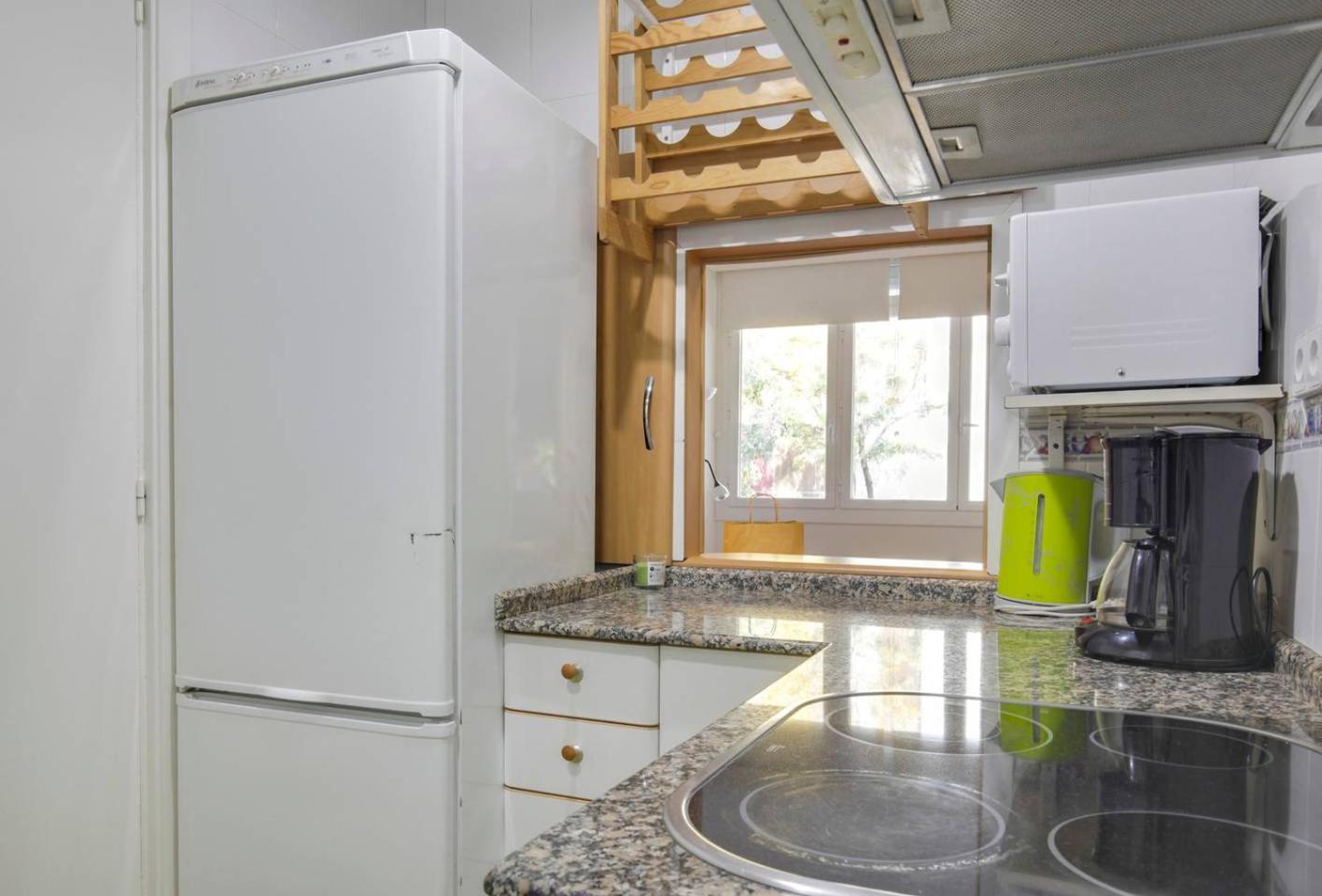 Cozy 2 Bedroom Next To Arc De Triomf Barcelona Exterior foto